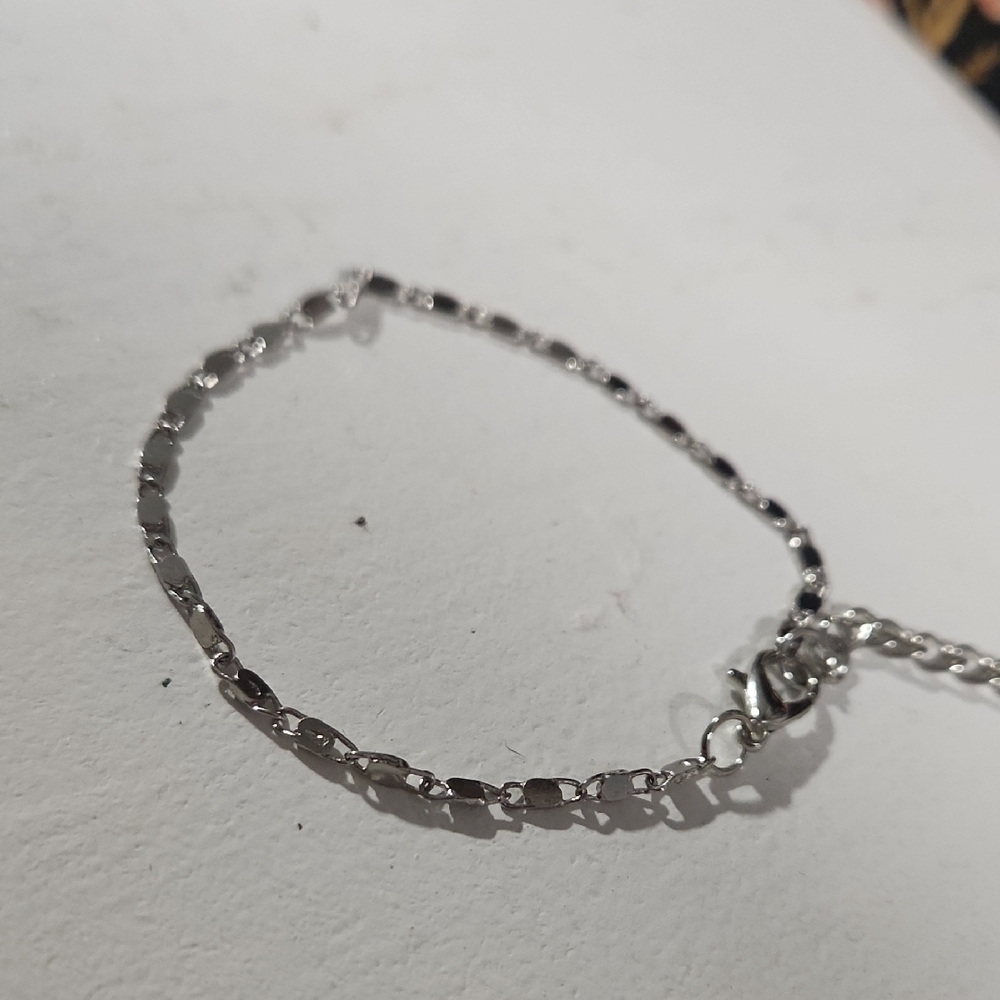 Elegant Silver Chain Bracelet